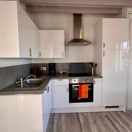 Holiday home Calme Et Authenticite Au Coeur Du Courtgain *